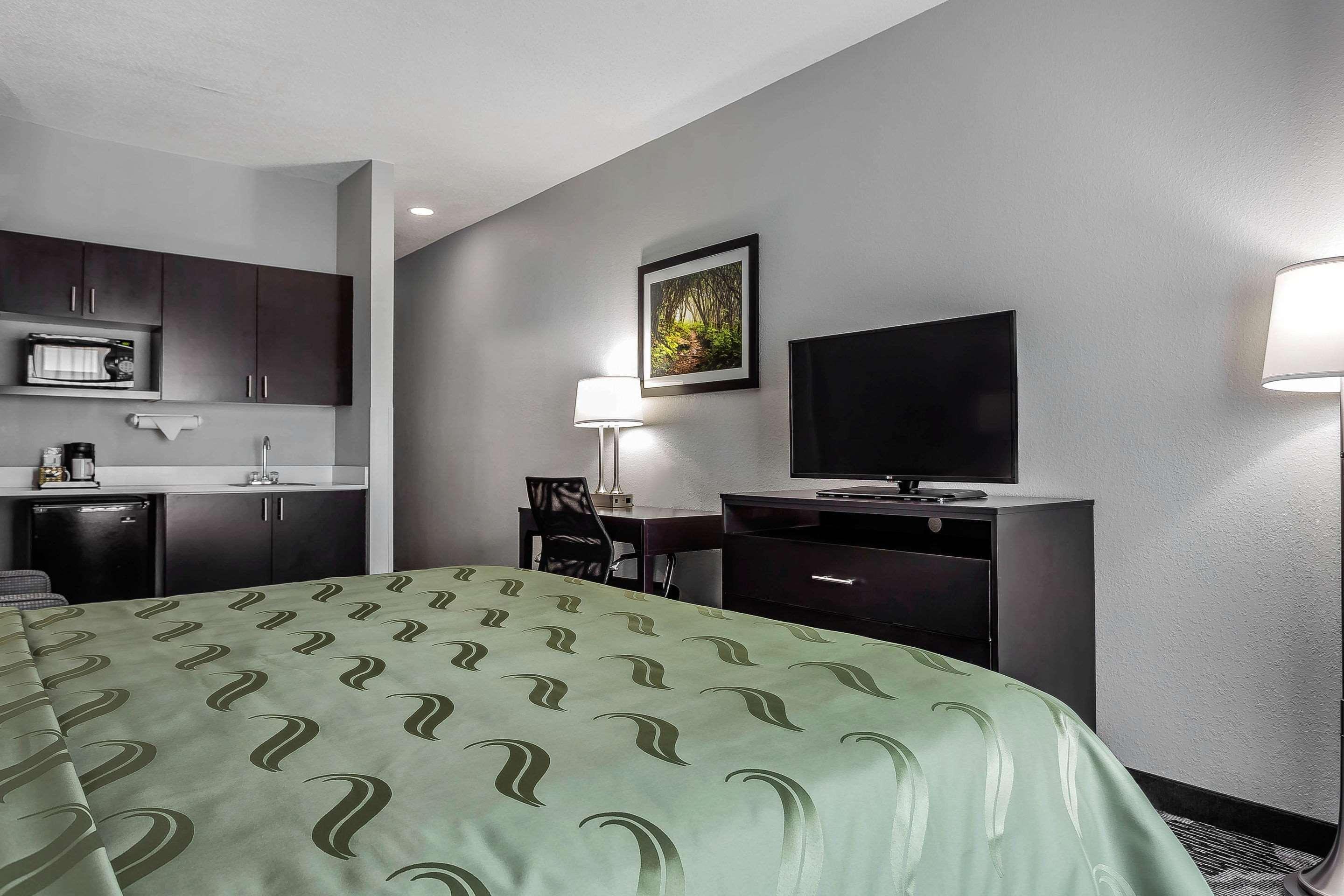 Quality Suites Pineville - Charlotte Exterior foto